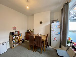 Dining Room- click for photo gallery
